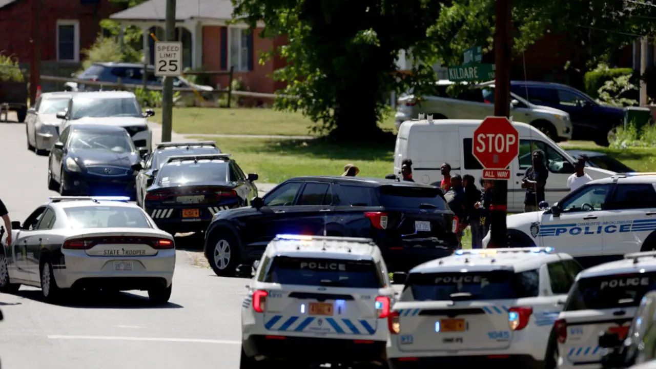 charlotte officers shot